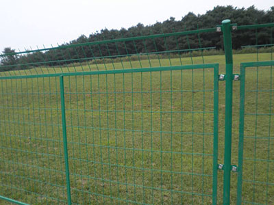 高速护栏 - 安平县万基筛网有限公司图片3