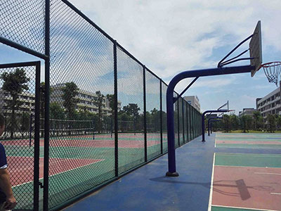 运动场围网 - 安平县万基筛网有限公司图片2