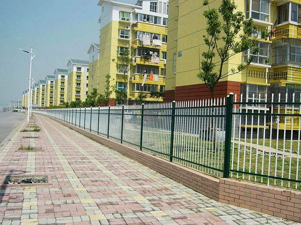 小区围墙围栏 - 安平县万基筛网有限公司图片2
