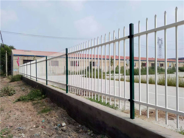 B型锌钢栅栏 - 安平县万基筛网有限公司图片2