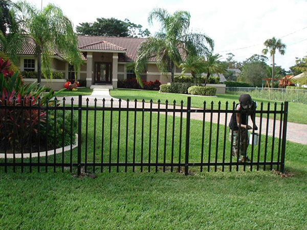 B型锌钢栅栏 - 安平县万基筛网有限公司图片4