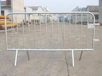可移动临时护栏 - 安平县万基筛网有限公司图片3