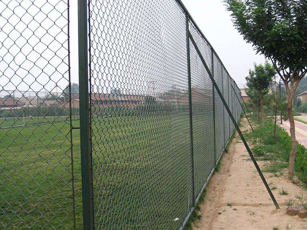 勾花护栏网 - 安平县万基筛网有限公司图片4