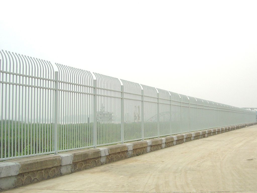 工厂围网案例 - 安平县万基筛网有限公司图片2