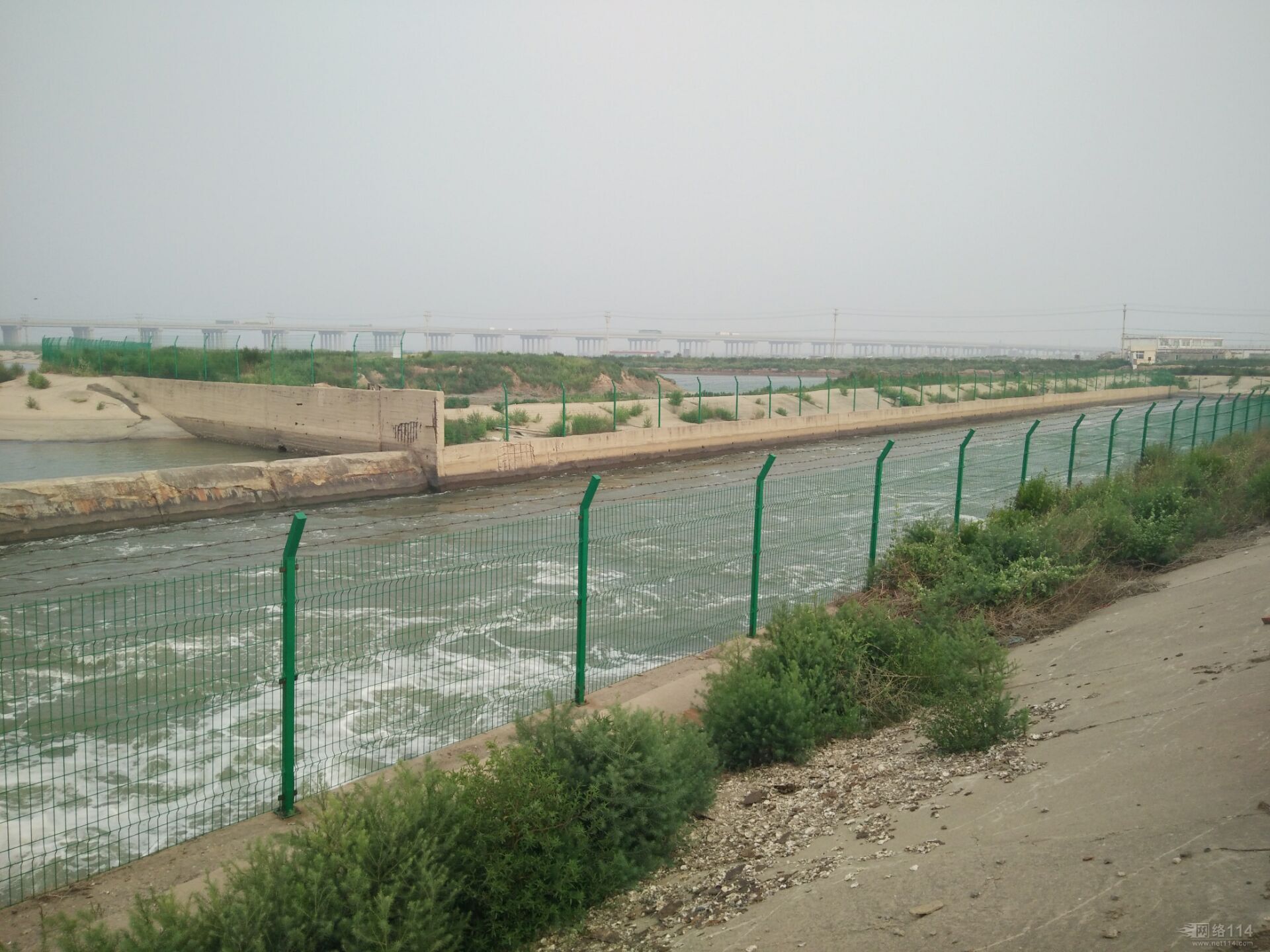 河道护栏案例 - 安平县万基筛网有限公司图片8